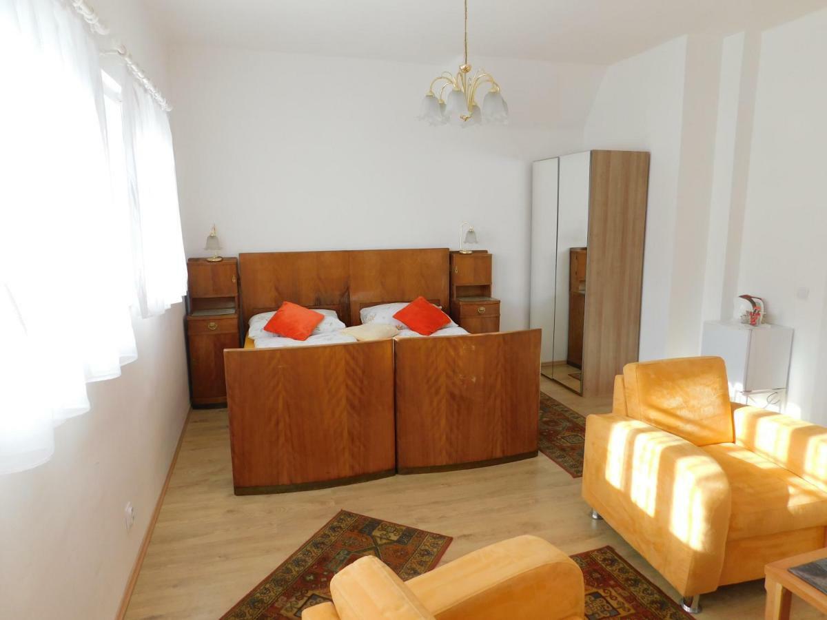 Vila Arnau Hostinne  Exterior photo